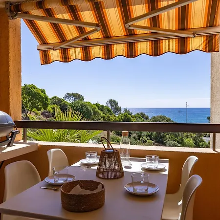 Azurea - Sea View Near And Pools Apartman
